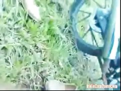 Maine Apni Desi Indian Girlfriend ko Khet Mein Choda